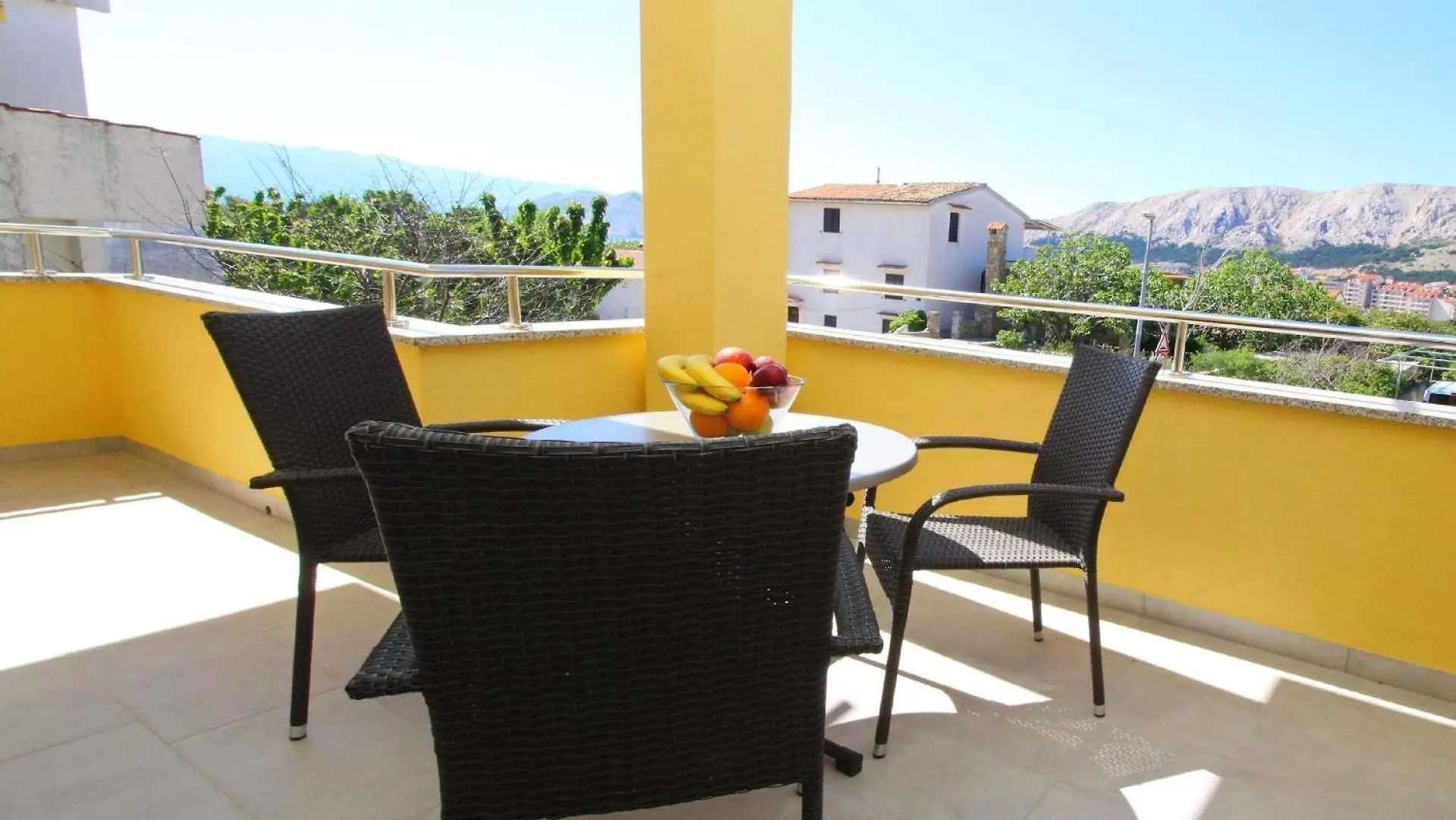 Modern Eingerichtete Apartment Fuer 4 Personen, Klimatisiert, Freie Parkplatz Und Wi-Fi, Grillmoegligkeit Baška 0*,  Kroatien